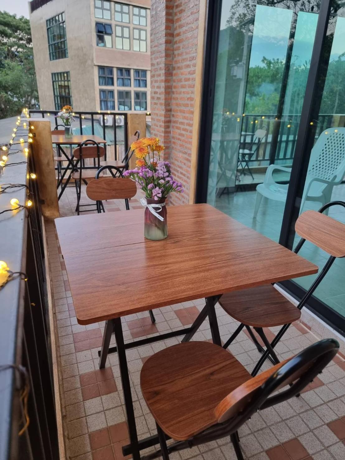 The Savannah Hostel Пай Экстерьер фото